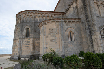 Fototapeta na wymiar Eglise Sainte Radegonde, Talmont sur Gironde , 17, Charente Maritime, France