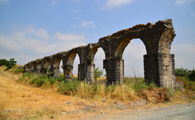 Fototapeta na wymiar Isos Ruins, located in Hatay, Turkey, is an ancient settlement.
