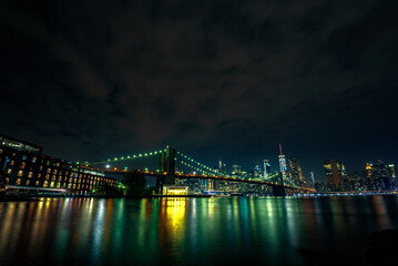 Fototapeta na wymiar Brooklyn Bridge at Night