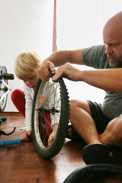 changing a tire on bike
