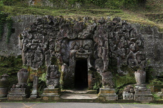 Goa Gajah die Elefantenhöhle in Bedulu – Ubud, Bali, Indonesien