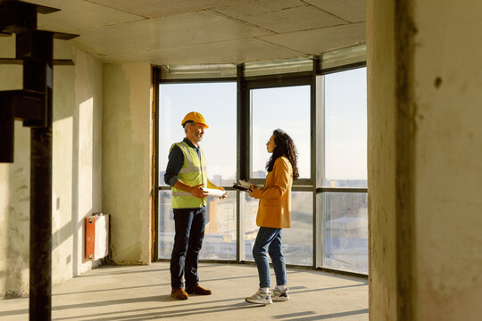 Decorator Builder Dialogue Construction Site