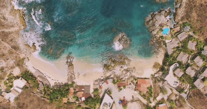 Video de dron cenital 4k, Playa paradisiaca Puerto &aacute;ngel