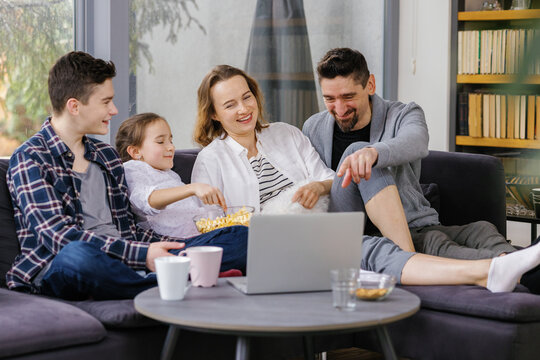 Connection. Couple. Children. Homey atmosphere. Cozy outfits