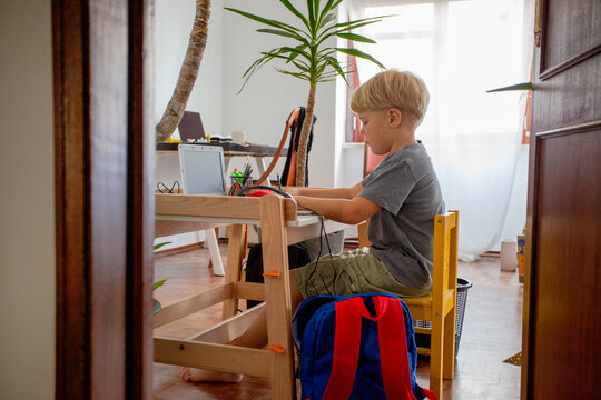 boy does homework