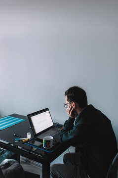 Software tester at home office
