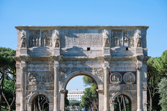 Arch Of Constantine in the morning