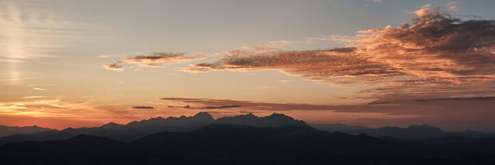 Parco Nazionale della Maiella: tramonto vero sul Gran Sasso