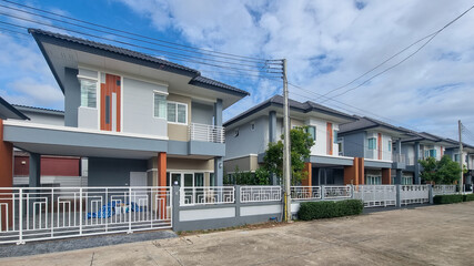 Thai Suburban area with modern family houses, newly built modern family homes in Thailand, family house in Thailand Pattaya region, newly built street with modern house