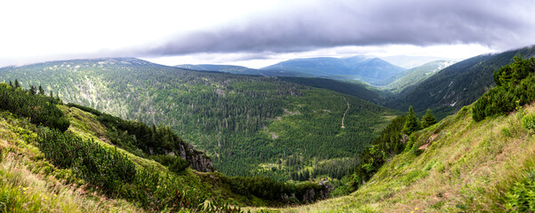 Fototapeta na wymiar Krkonoše, Giant Mountains, Riesengebirge, Karkonosze, Dolina Łaby 