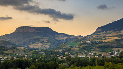 Fototapeta na wymiar Cevennes valley landscape