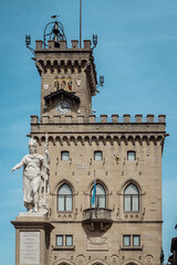 Fototapeta na wymiar Statua della Libertà and Giunta di Castello in Piazza della Libertà Statua of liberty in San Marino