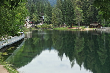 Obraz premium Lago Smeraldo, Val di Non, Trentino Alto Adige