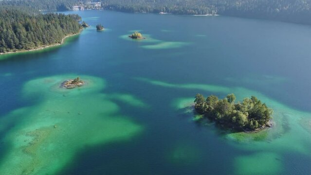 Garmisch-Partenkirchen, Deutschland: Inseln im Eibsee
