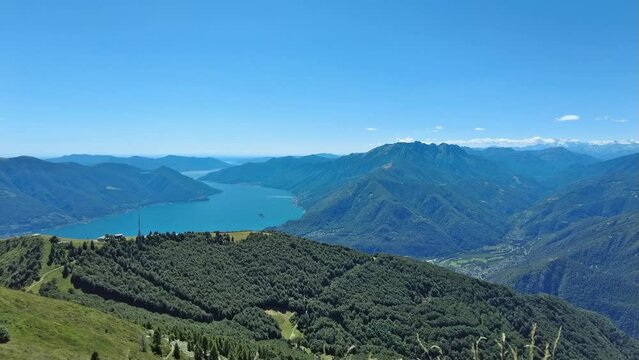 Tessin, Schweiz: Sicht auf den Lago Maggiore 