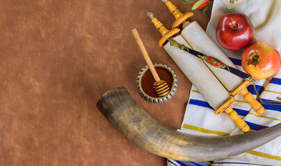 Rosh Hashanah marks beginning of High Holy Days in Jewish calendar, time of reflection, repentance, renewal.