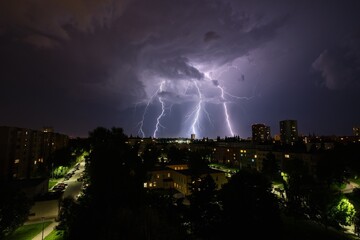 Naklejka na ściany i meble lightning over the city