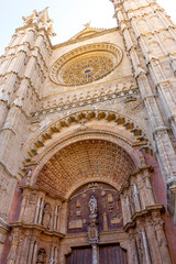 Fototapeta na wymiar Step into the heart of Mallorca with a visual journey around its iconic cathedral, celebrating Spanish culture and architectural magnificence