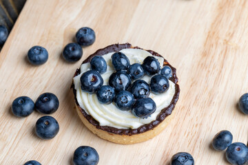 Tartlet with cream and blueberry flavor