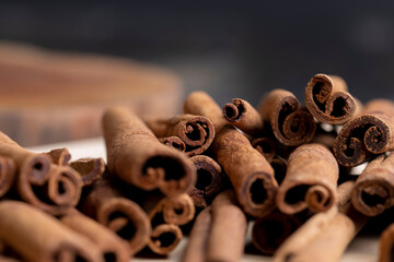 Whole dried cinnamon for baking