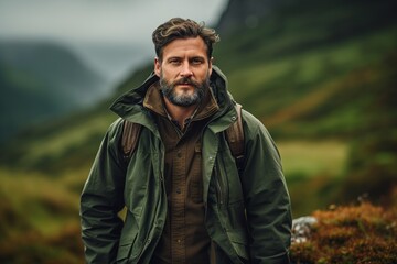 Obraz premium Stylish man in nature