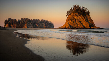 First Beach at Sunrise | La Push, Washington, USA