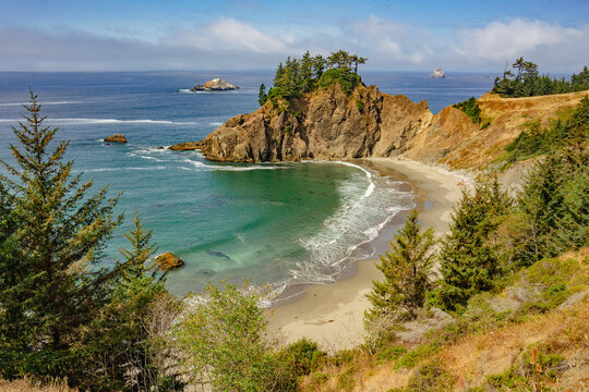 Rugged Oregon Coast | Arch Rock State Park, Brookings, Oregon, USA