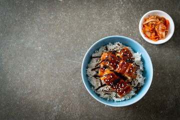 eel rice bowl or unagi rice bowl