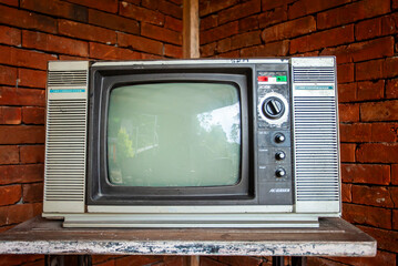 Old model tube televisions that have a unique design, use analog technology. Currently, it is...
