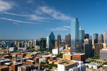Fototapeta na wymiar Dallas Splendor: Aerial 4K Image of Beautiful Blue Skyline and Buildings in Dallas Texas