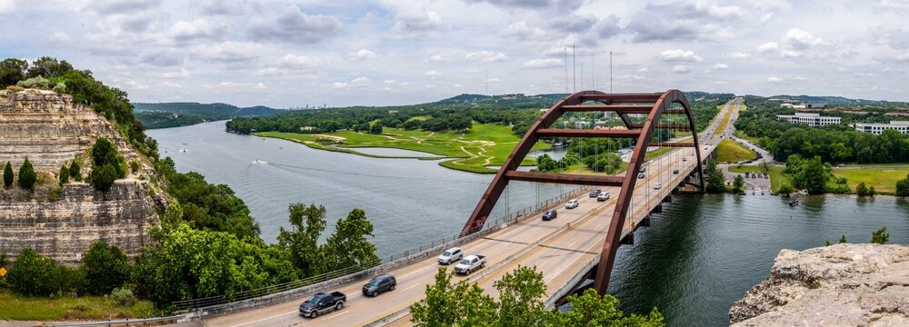 Iconic Tranquility: 4K Image of the Breathtaking Penny backer 360 Bridge in Austin, Texas, USA