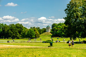 Tagesausflug in die Bayrische Hauptstadt München an einen sonnigen Sommertag - Bayern - Deutschland © Oliver Hlavaty