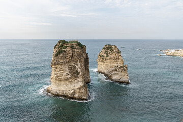 Fototapeta premium Raouche Rocks (Pigeon Rock), Beirut, Lebanon