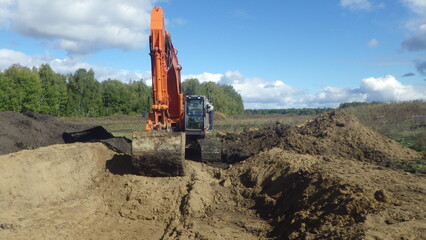 excavator and digging in hydraulic engineering
