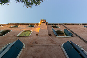 Venetian building
