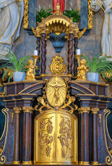 Fototapeta na wymiar detail of the altar, thernberg, austria