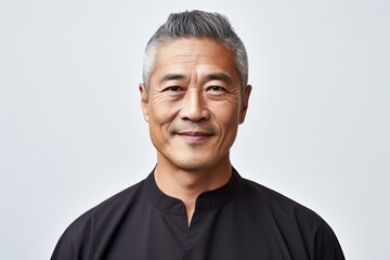 Obraz premium Portrait of an asian senior man looking at the camera.