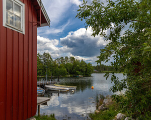 Jezioro gdzieś w Szwecji - obrazy, fototapety, plakaty