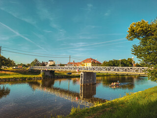 Obraz premium bridge over the river