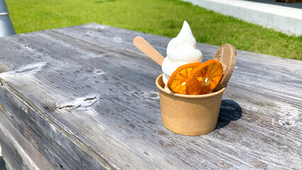 ドライフルーツとミルクソフトクリーム