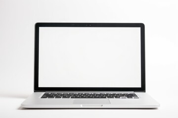 白画面のノートパソコン
