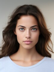 Naklejka premium Beautiful portrait woman, facing camera