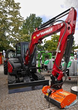 Modern Yanmar escavator systems