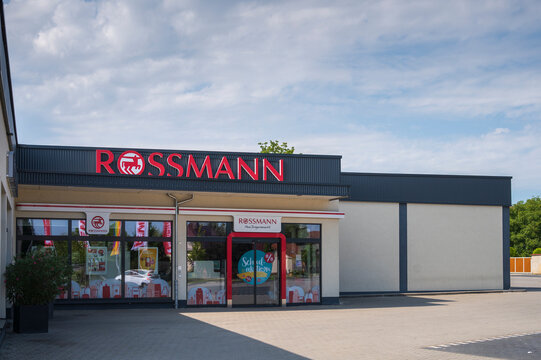 Deutschland , Vetschau , 20.08.2023 , Filiale von Rossmann in der Stadt Vetschau