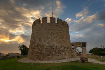 Vega Baja del Segura - Torrevieja - La Torre del Moro, un icono de Torrevieja 