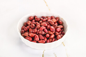 Raw peanut heap for roast