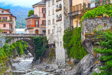 Fototapeta na wymiar Altstadt von Chiavenna in der Provinz Sondrio, Region Lombardei (Italien)