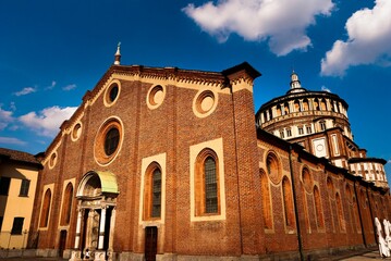 Fototapeta premium Stunning view of the Santa Maria delle Grazie church in Milan, Italy