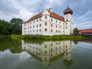 Fototapeta na wymiar castle Hohenkammer in Bavaria in Germany.