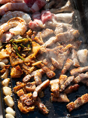 grilled pork ribs with vegetables